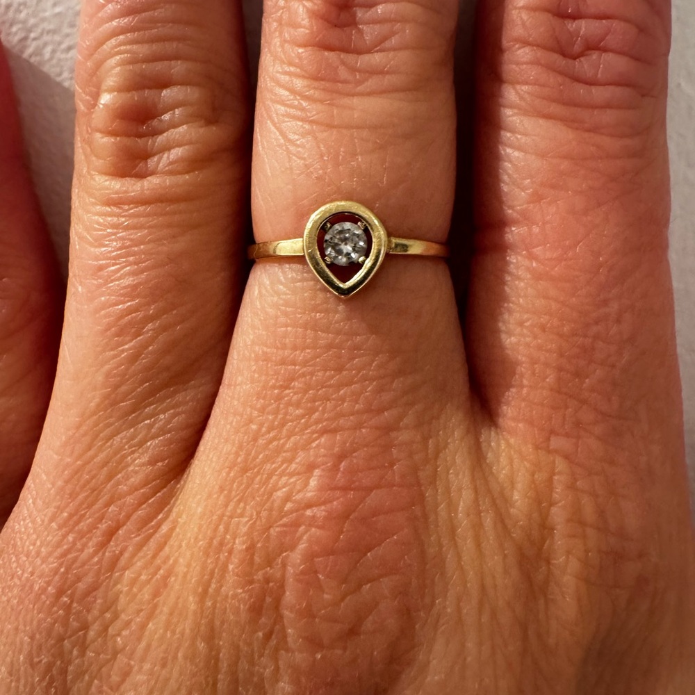 10K gold ring size 6.5